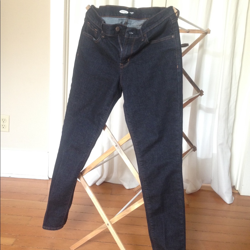 Size 8 short Old Navy "Original Skinny" jeans.